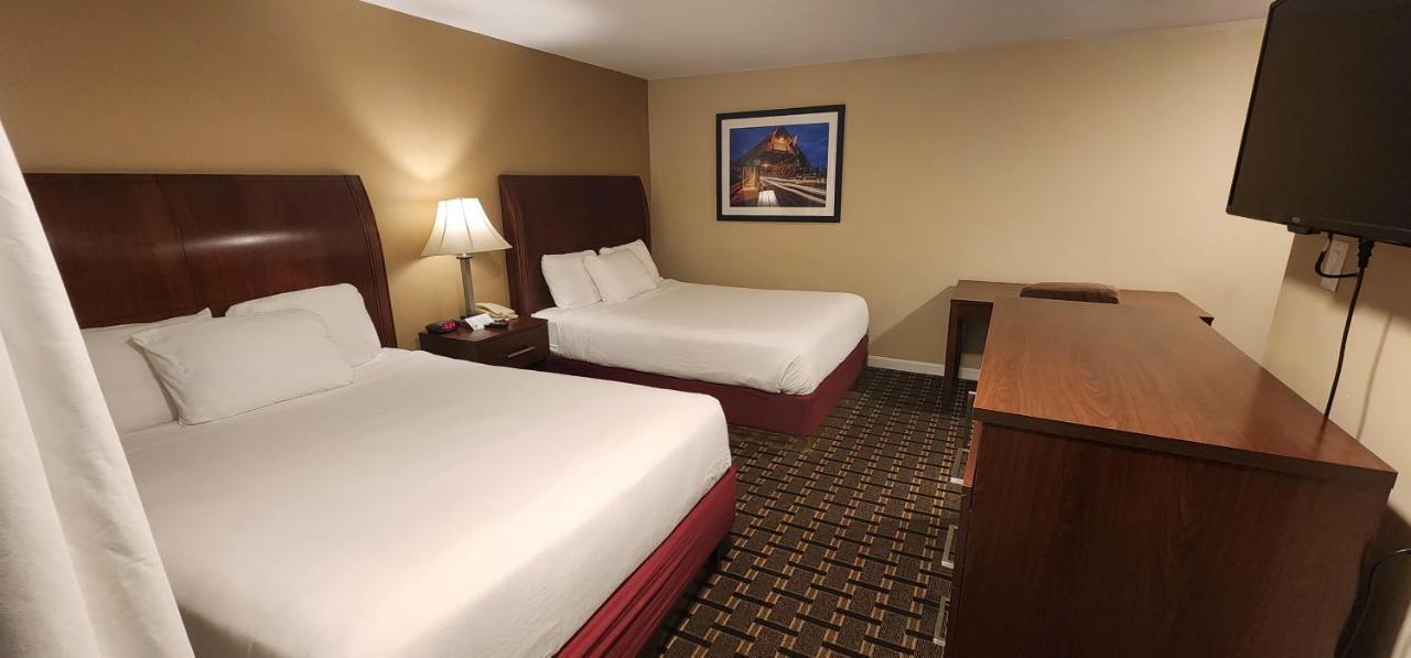 Nashoba Valley Inn & Suites Ayer Exterior foto