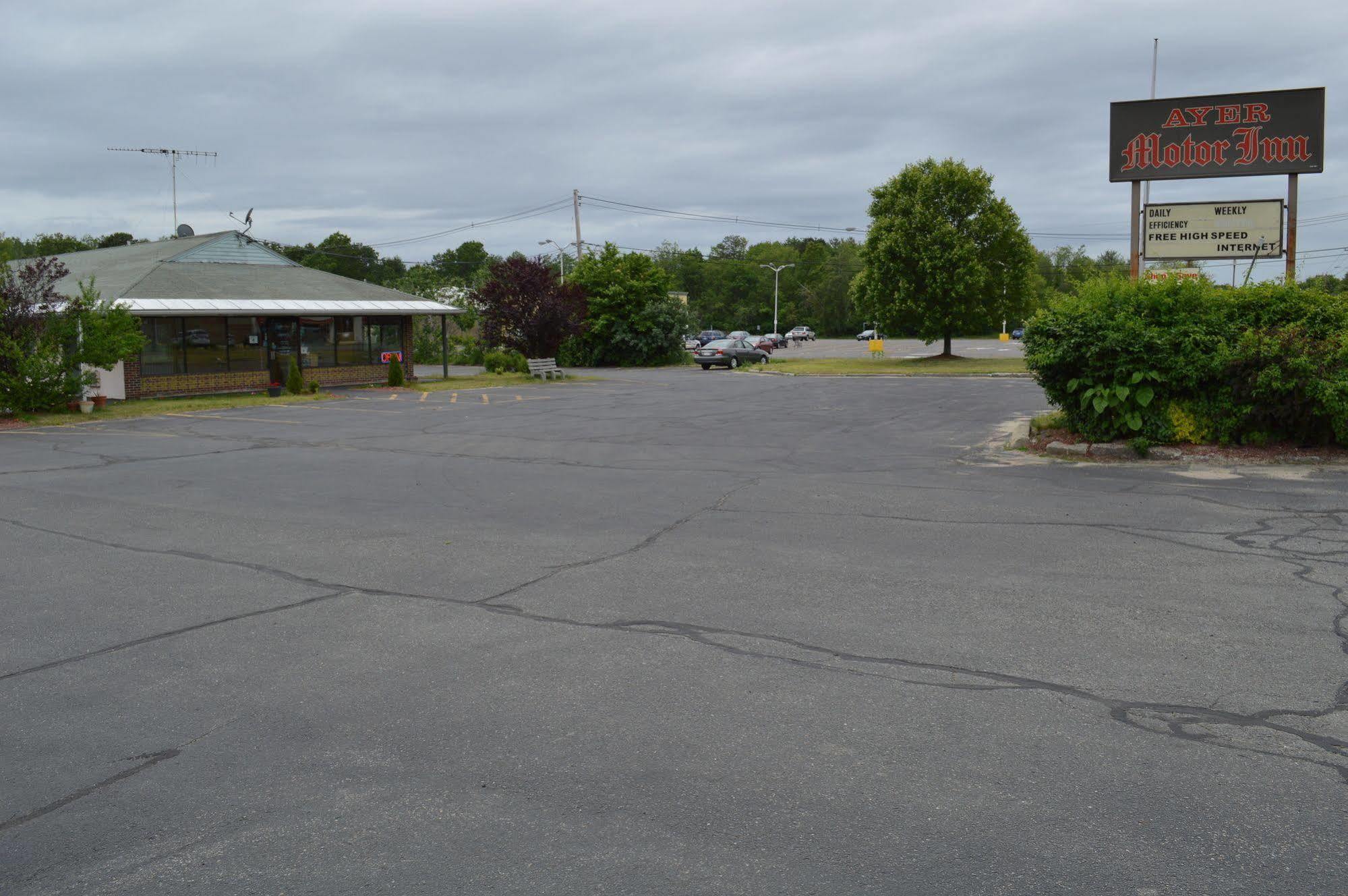 Nashoba Valley Inn & Suites Ayer Exterior foto